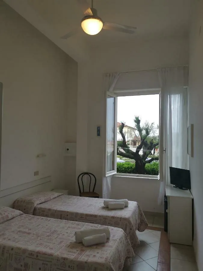 Hotel Milani Lido di Camaiore 3*,  Italia